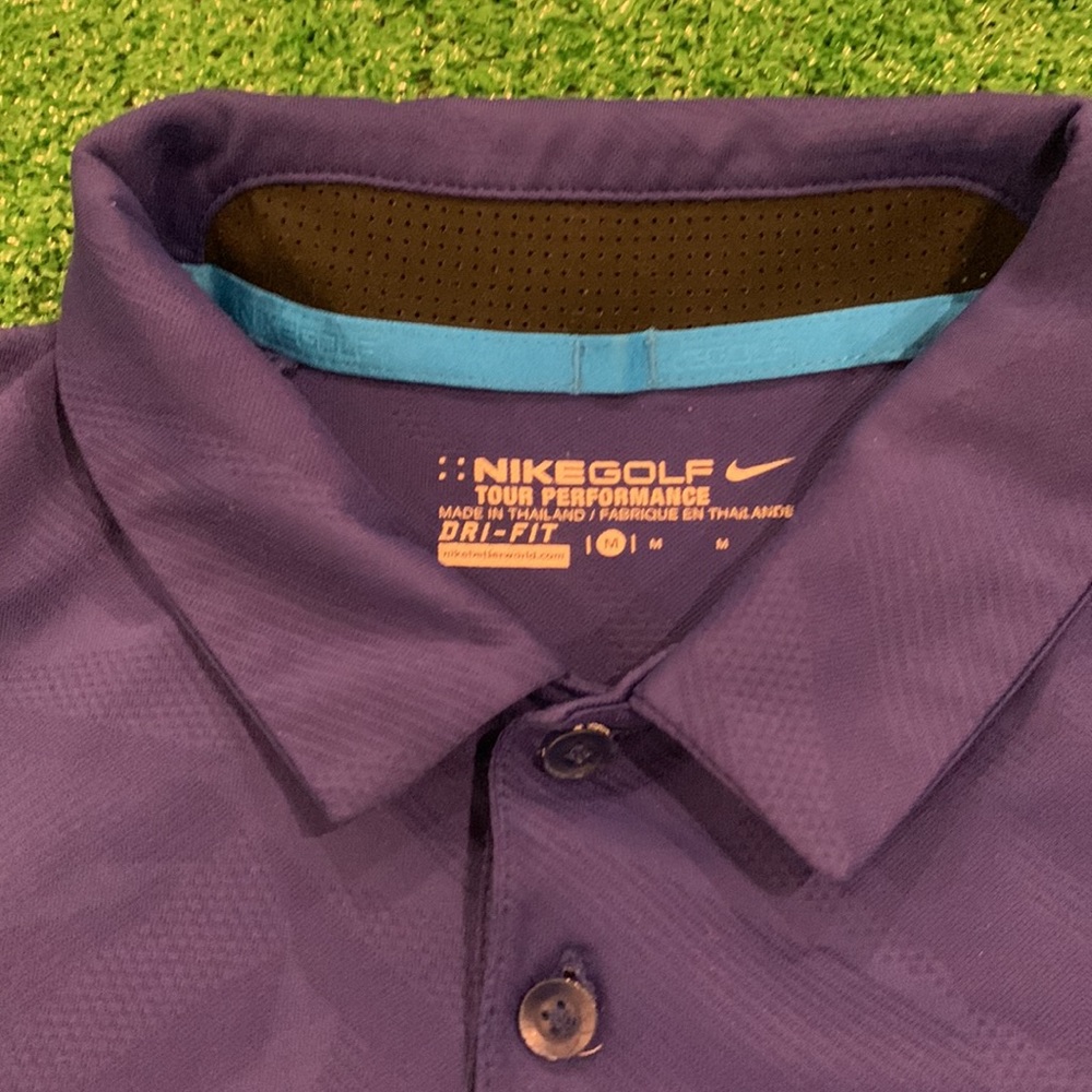 Mens Nike Dri-Fit Tour Performance golf polo. Size Medium. - Picture 4 of 4